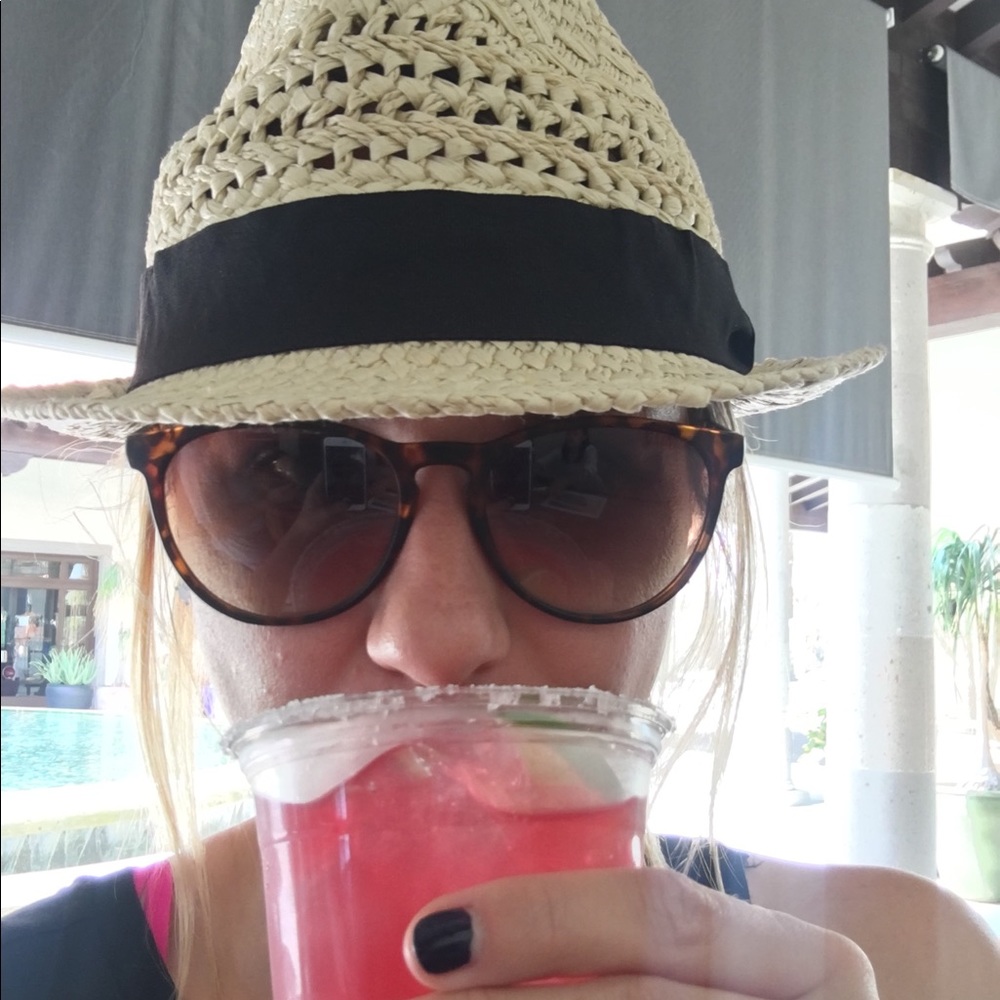 Meet your Posher, Makenzie